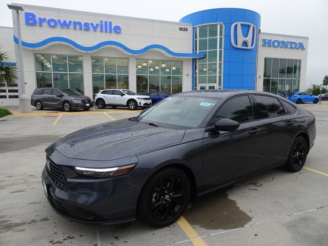 2025 Honda Accord Sedan SE in Urban Gray Pearl — front three-quarter view