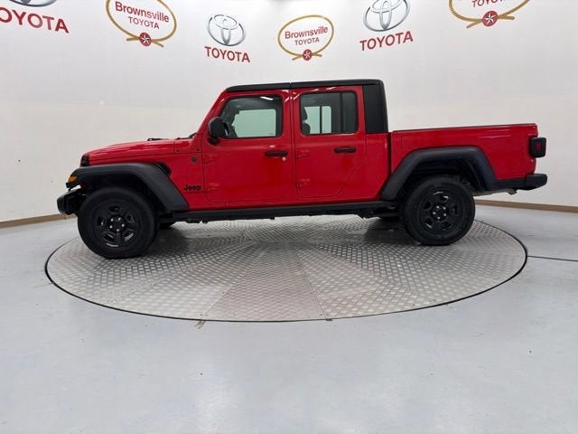 2024 Jeep Gladiator — detail view