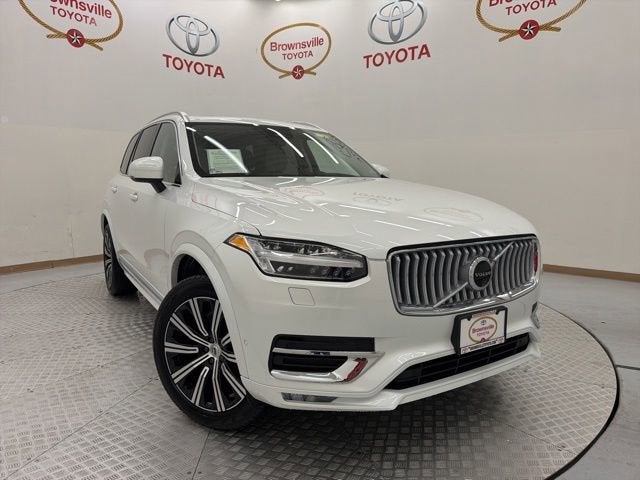 2025 Volvo XC90 Plus in Crystal White — front three-quarter view